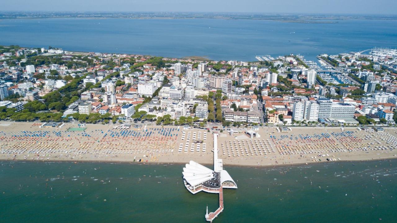 Residenza Marco Polo Apartment Lignano Sabbiadoro Exterior foto
