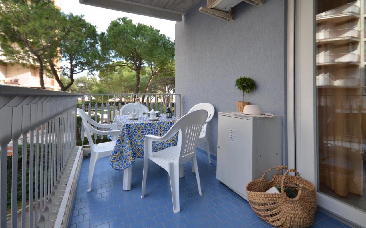 Residenza Marco Polo Apartment Lignano Sabbiadoro Exterior foto