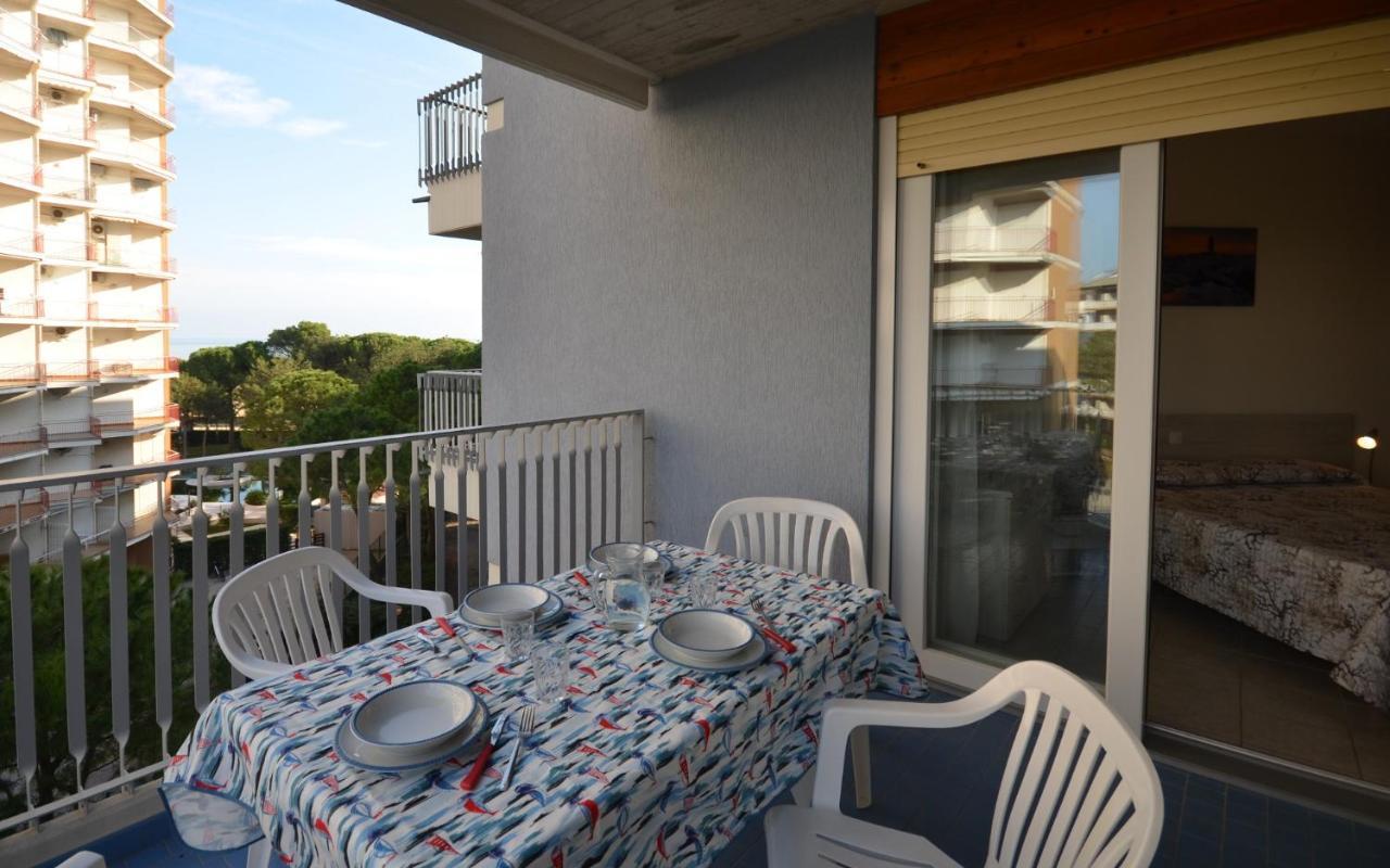 Residenza Marco Polo Apartment Lignano Sabbiadoro Exterior foto